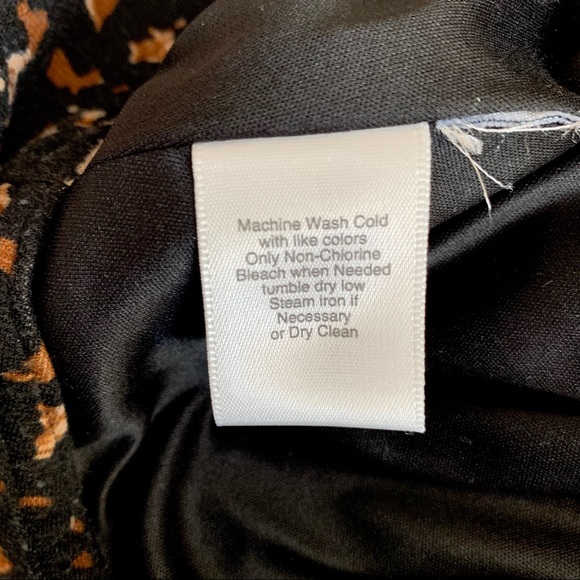 💥2/$30 Lord & Taylor Knit Animal Print Pencil Skirt sz12 - Picture 9 of 10